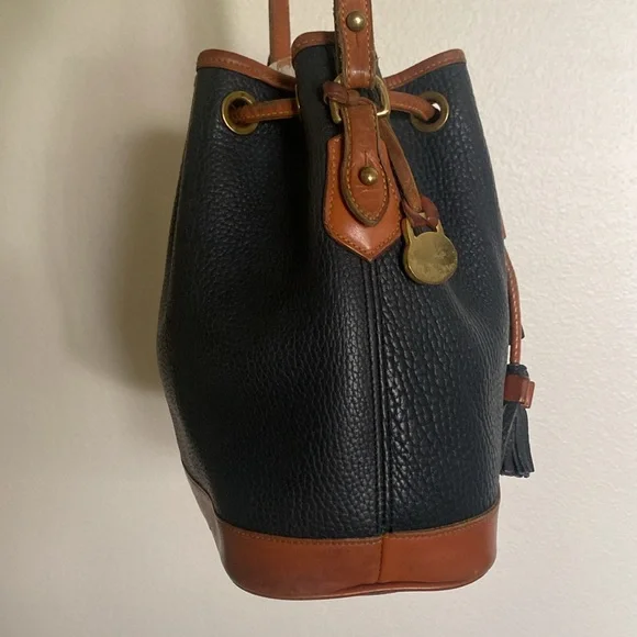 Dooney & Bourke Leather Bucket crossbody - Picture 10 of 13